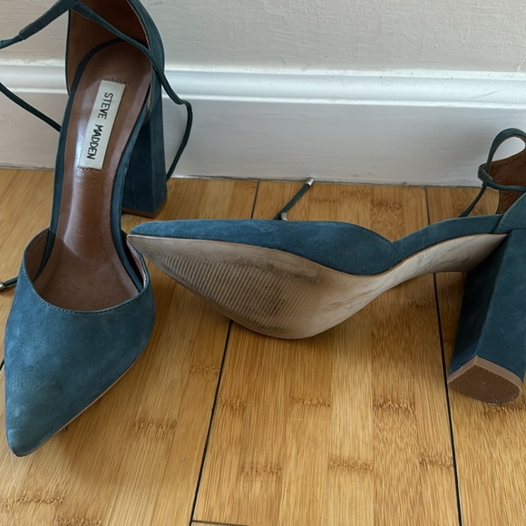 Steve Madden Pointed Heels - Picture 2 of 3